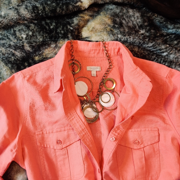 Talbot's Outlet Coral Collared Button Top Size Small - Picture 3 of 9